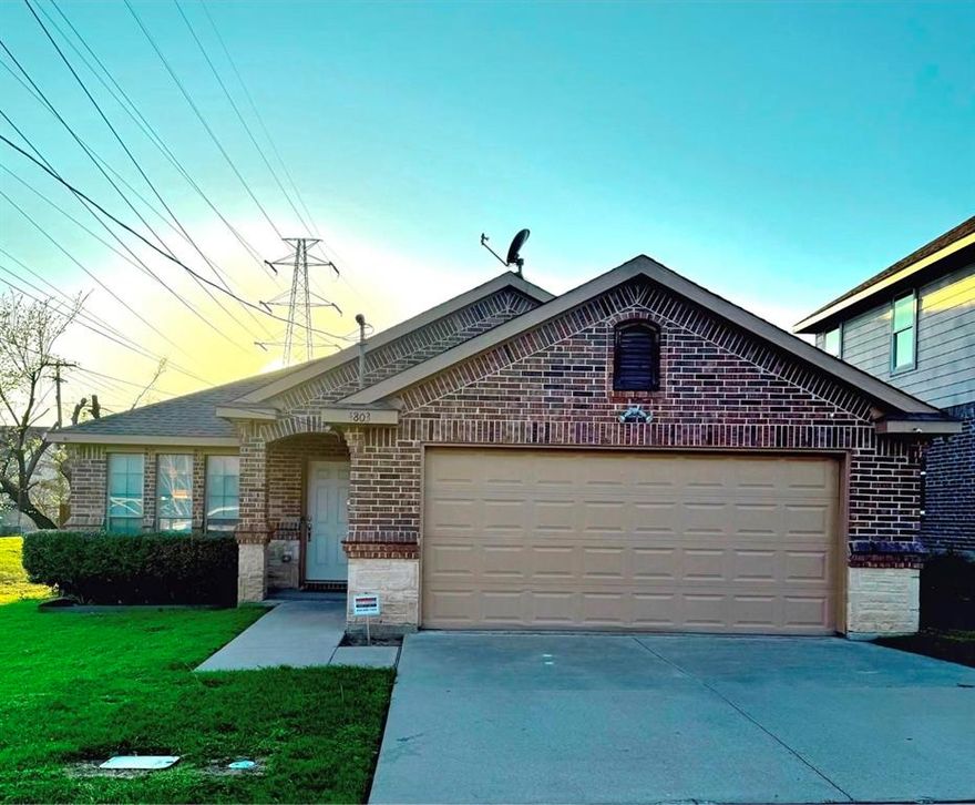 Charming single-story brick home offering 3 bedrooms and 2 full bathrooms with a functional and comfortable layout. The home features a spacious living area and a dedicated dining room, perfect for everyday meals or entertaining guests. The kitchen offers a practical layout that makes cooking and gathering easy. The primary suite includes a bathroom with soaking tub and double sinks, providing added convenience and space. This well-maintained home is clean and move-in ready, offering a great opportunity for buyers to make it their own.

Affordable homeownership made possible through the Dallas Community Land Trust. In this program, buyers purchase the home while signing a 99 year renewable ground lease for the land, which keeps the price significantly lower and preserves long term affordability. Eligible buyers must be owner occupants, no investors and fall below the following maximum household incomes: $65,760 for one person, $75,120 for two, $84,480 for three, and $93,840 for four. A great opportunity for qualified buyers seeking stability and a path to long-term homeownership. Contact the listing agent for program details and next steps.