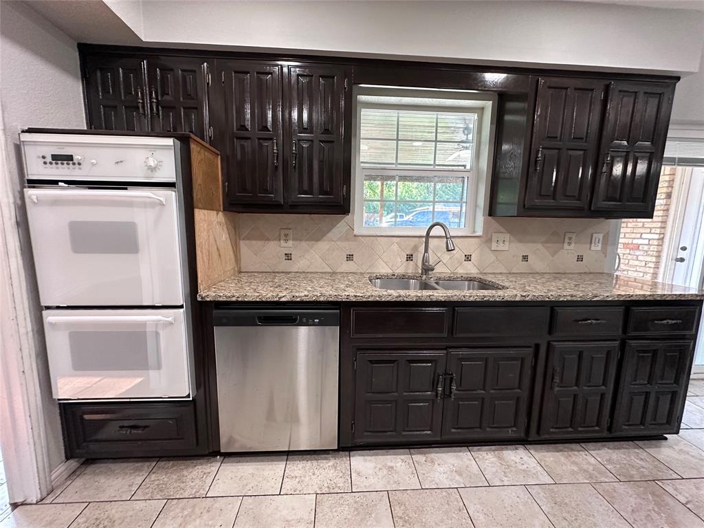 Dville Estates 3 - Residential