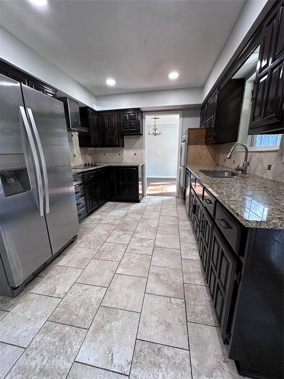 147 N Greenstone Lane