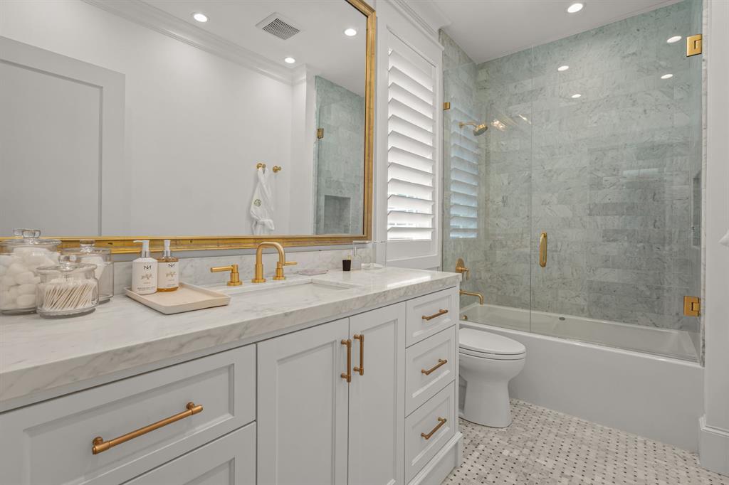 CROSS PINES - Residential