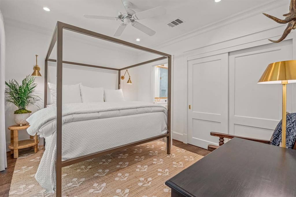 CROSS PINES - Residential