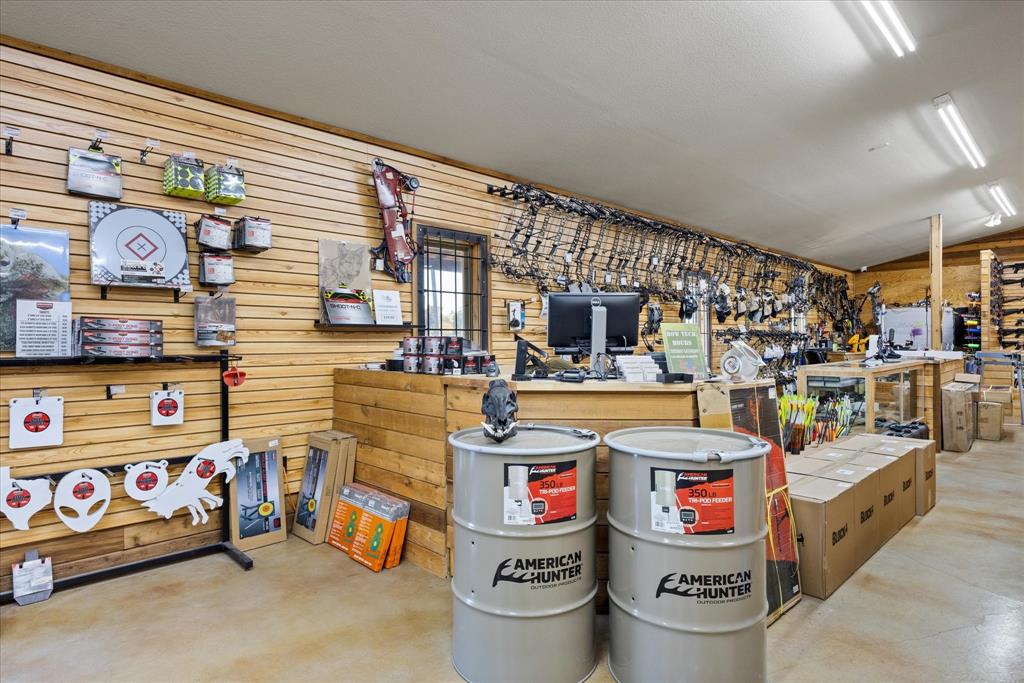 6688 S US Highway 377