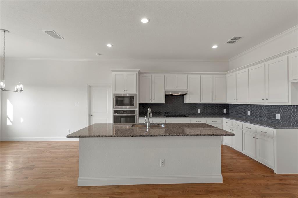 Meadow Ridge Estate - Residential