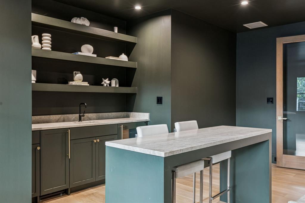 Forest Hills - Residential