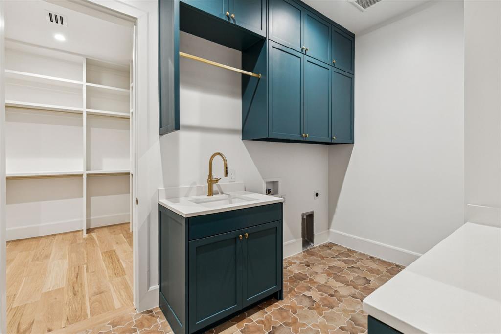 Forest Hills - Residential