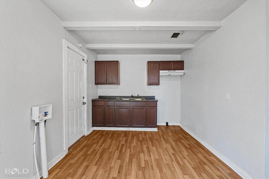 Shreveport, Louisiana 71103, United States, 3 Bedrooms Bedrooms, ,1 BathroomBathrooms,Residential,Pending,20886