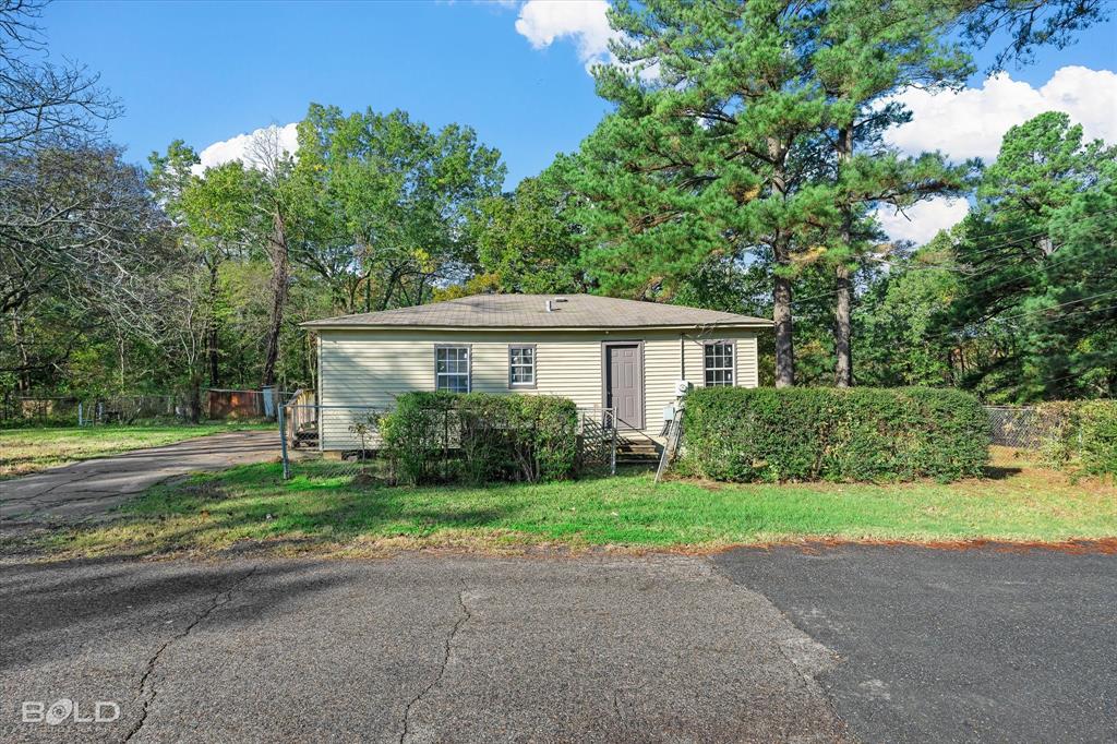 Shreveport, Louisiana 71103, United States, 3 Bedrooms Bedrooms, ,1 BathroomBathrooms,Residential,Pending,20886