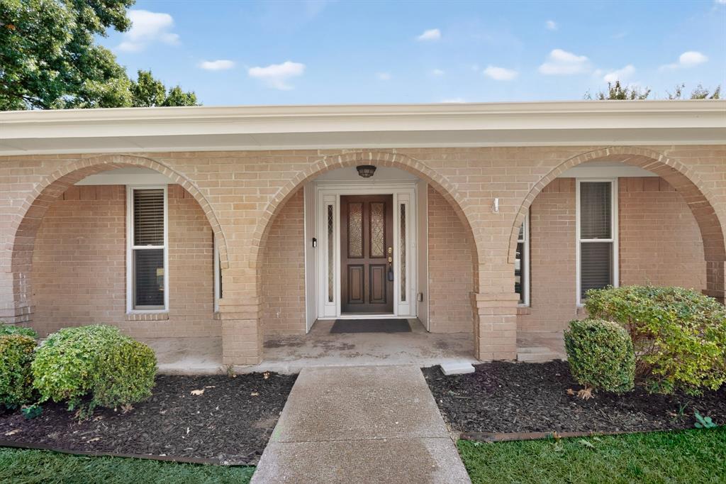 2812 Teakwood Lane