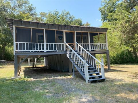 Photo of 10476 Buffalo, Wills Point, TX 75169 (MLS # 21271706)
