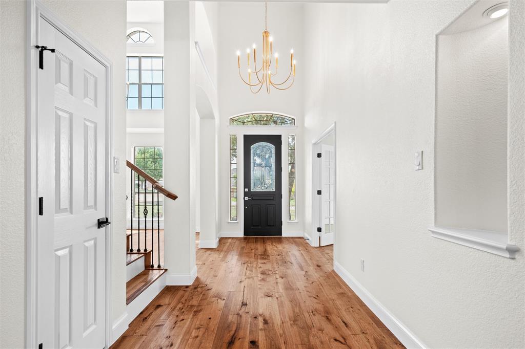 Resort On Eagle Mountain Lake - Residential Lease