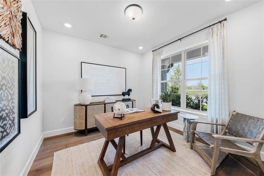 Valencia on the Lake - Residential