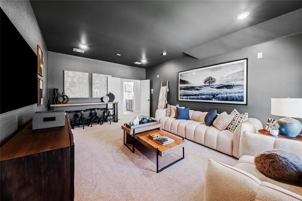 Valencia on the Lake - Residential