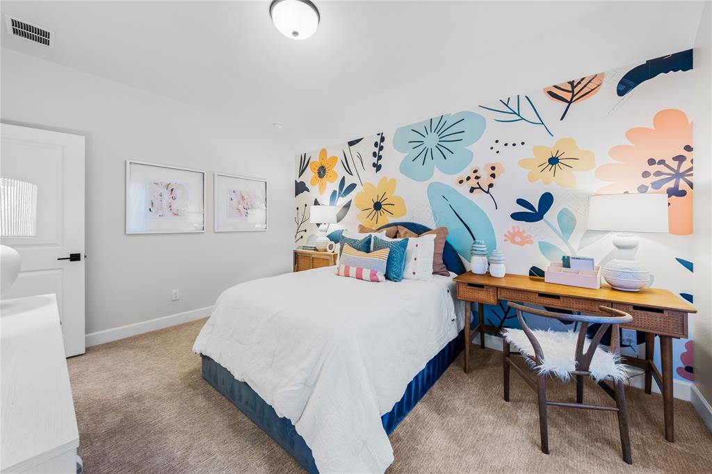 Valencia on the Lake - Residential