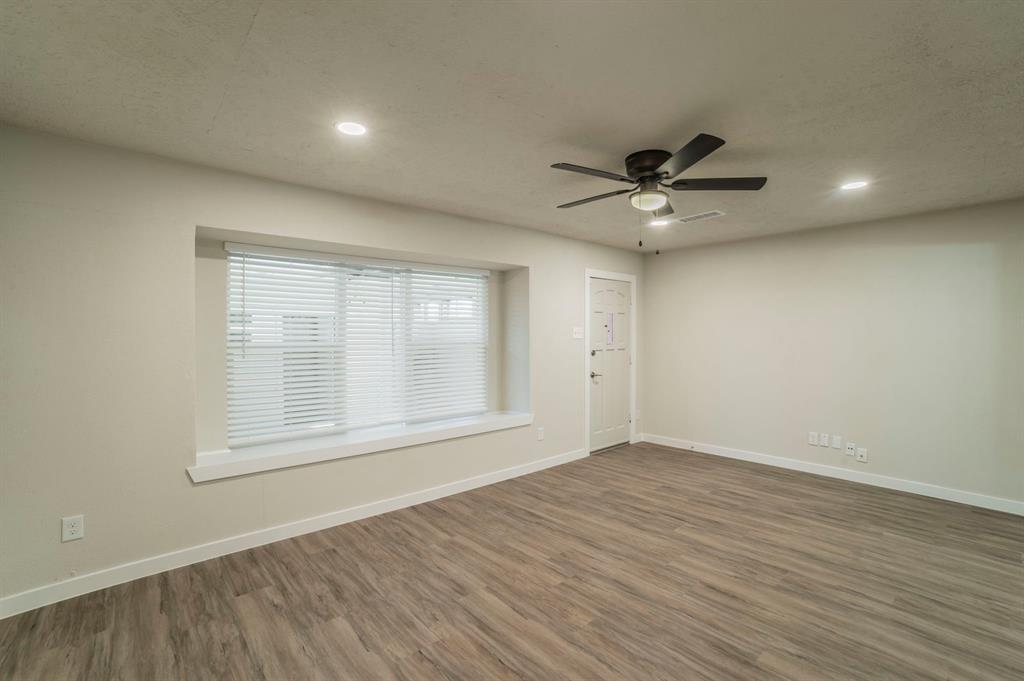 Mountain Creek Twnhs 02 - Residential