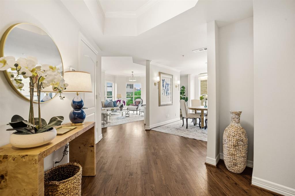 3401 Lee Parkway 402