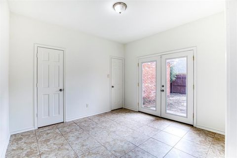 Tiny photo for 3921 Jamestown Place, Plano, TX 75023 (MLS # 21038168)