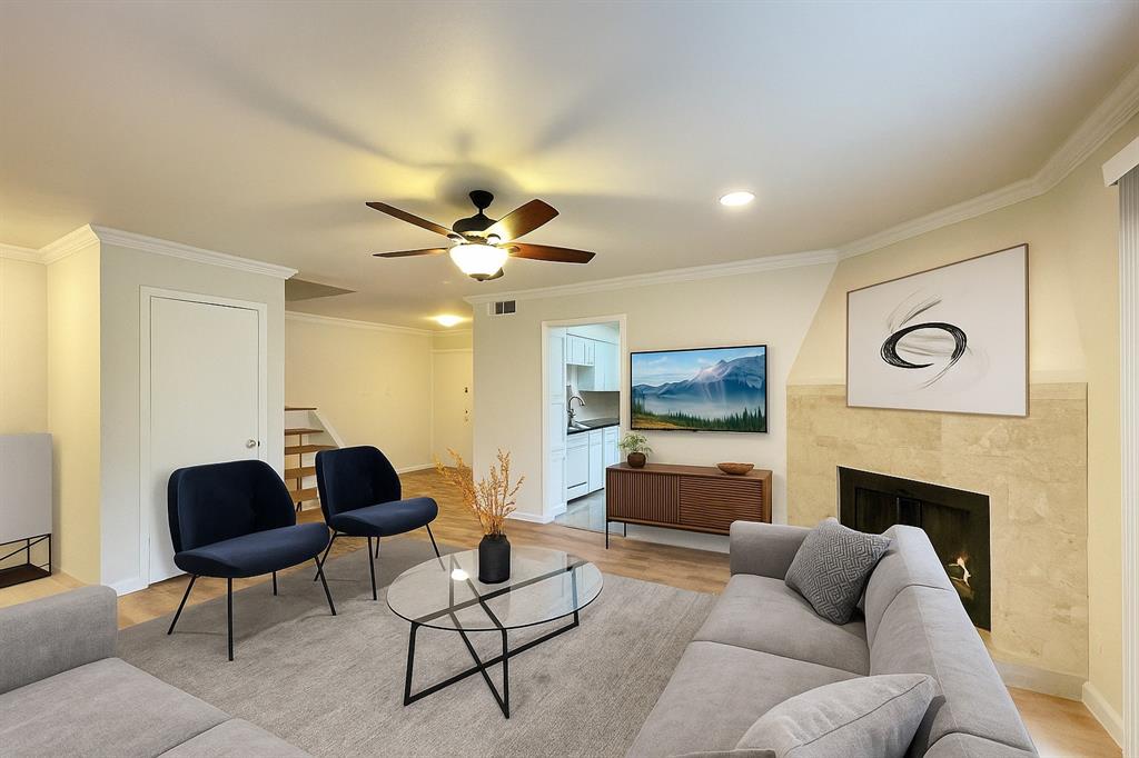 336 Melrose Drive 5C