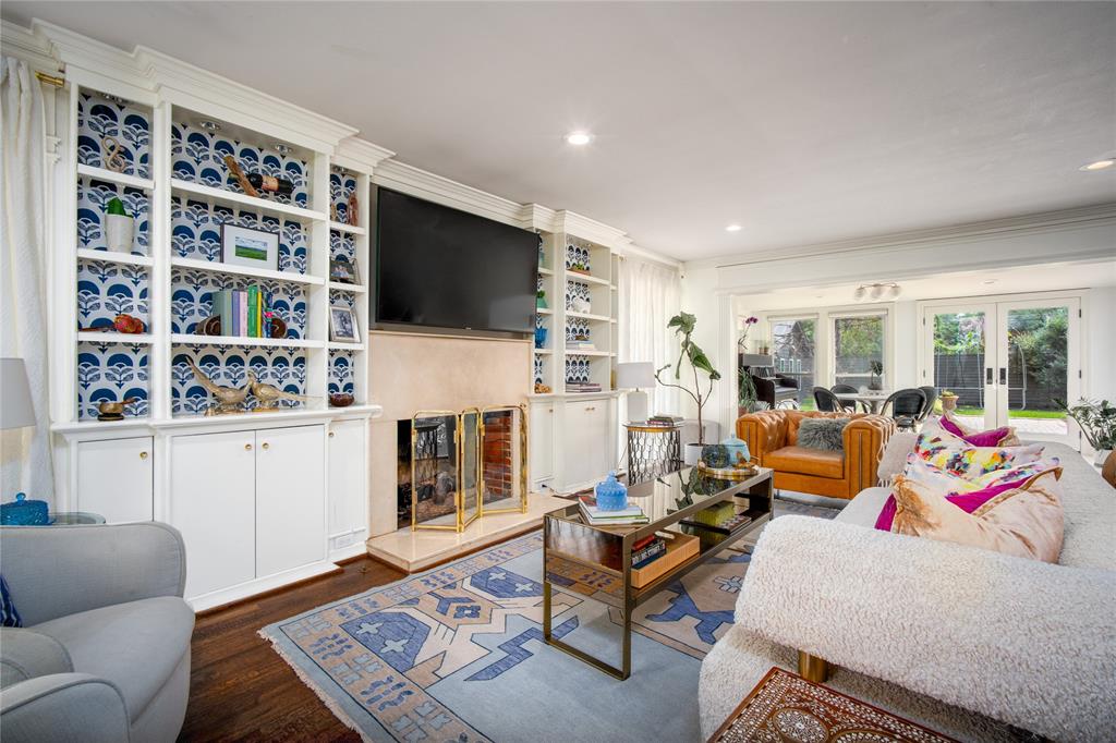1501 Verano Drive