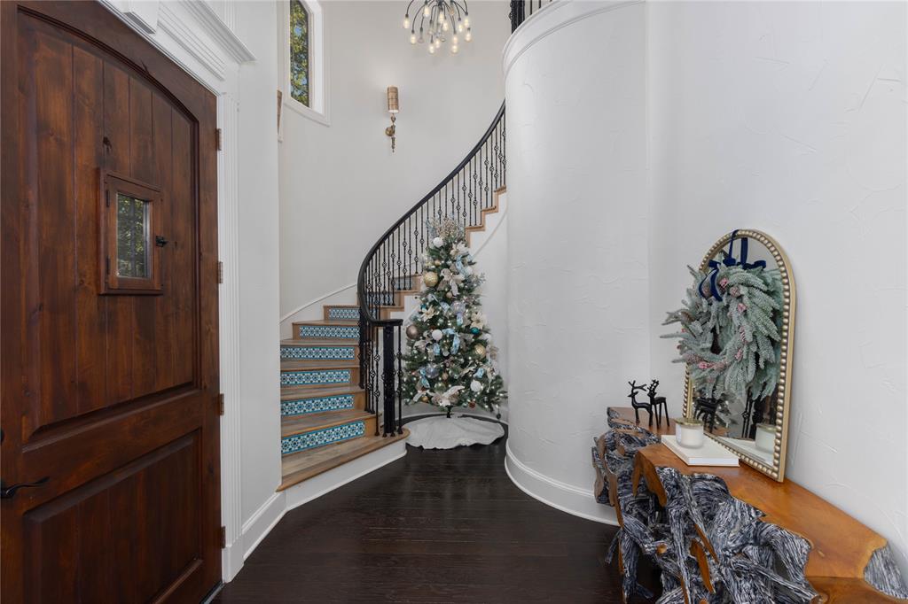 CASCADES ESTATES - Residential