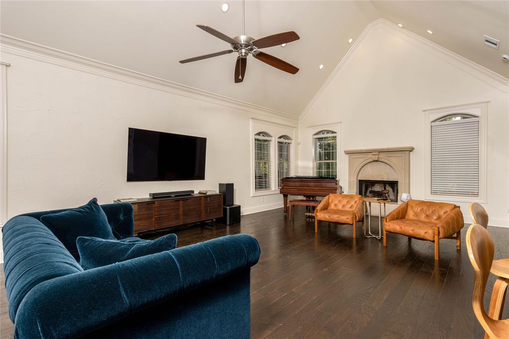 CASCADES ESTATES - Residential