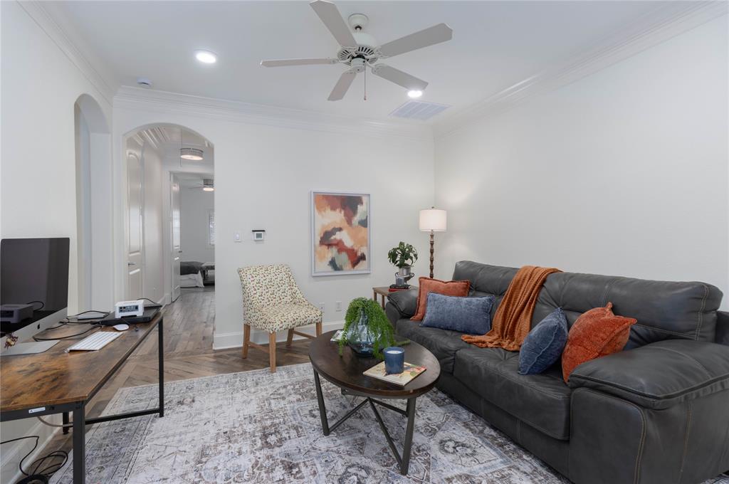 CASCADES ESTATES - Residential