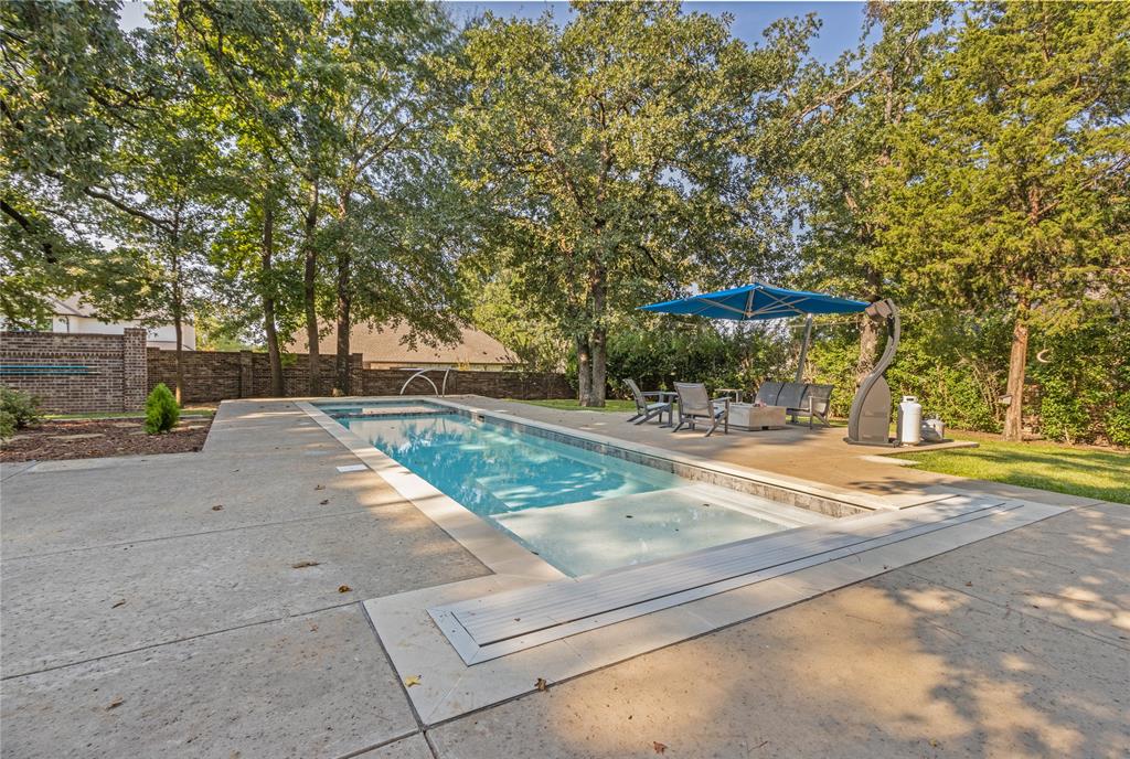 CASCADES ESTATES - Residential