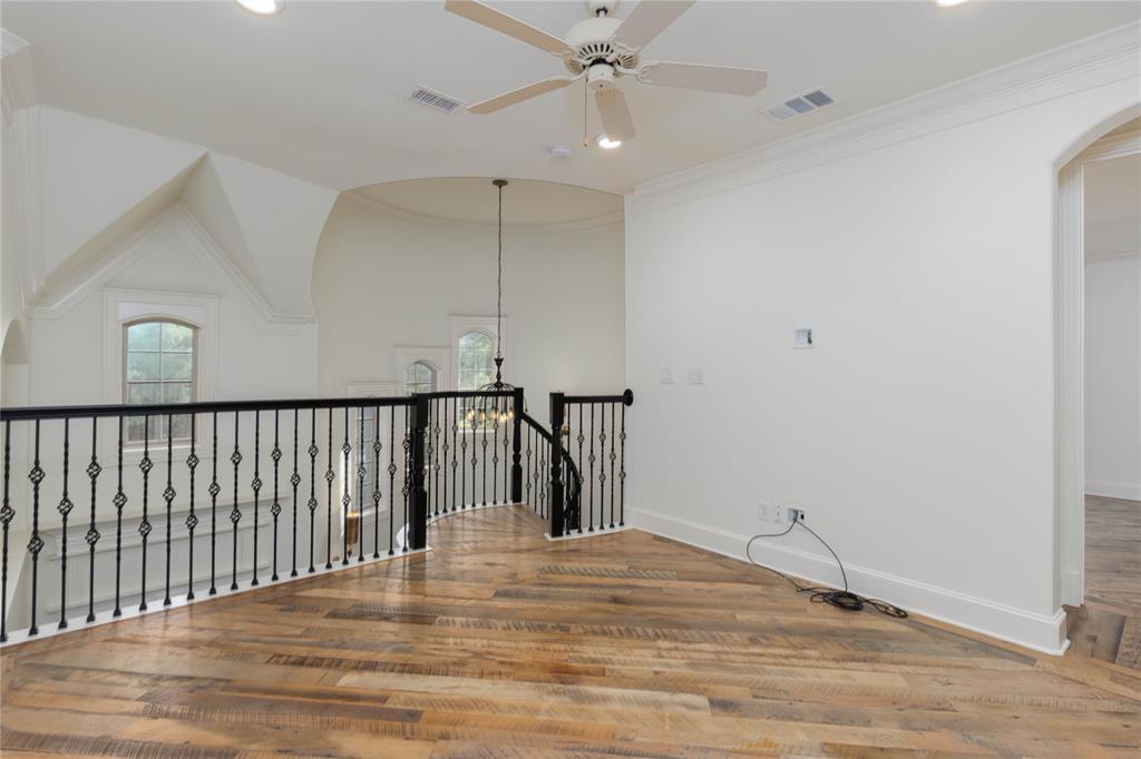 CASCADES ESTATES - Residential