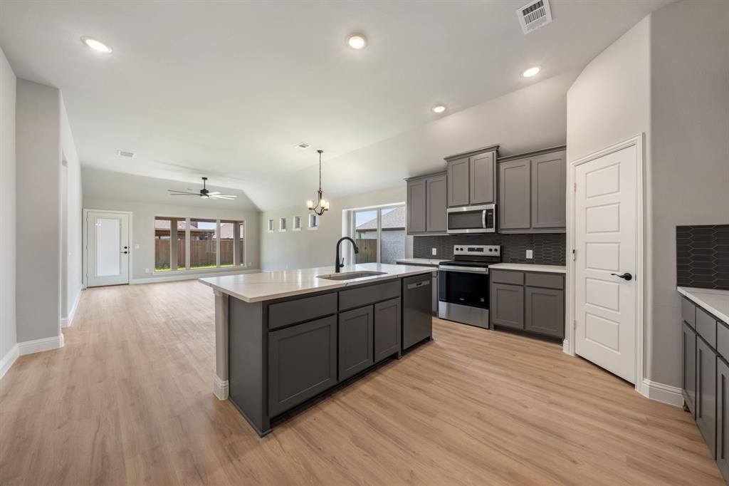 2453 Sundial Lane