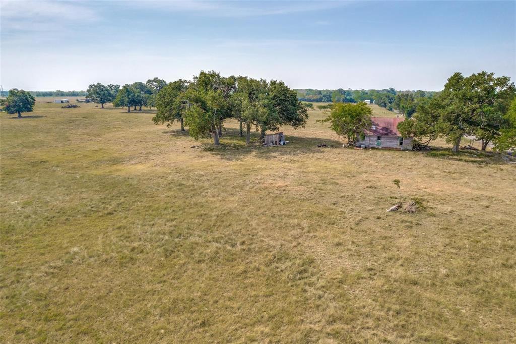 SUR: MATTHEWS ROBERT E - Land