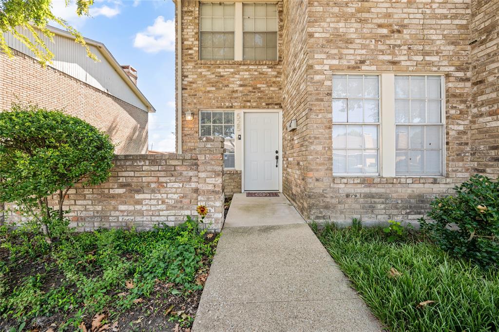 525 Towne House Lane