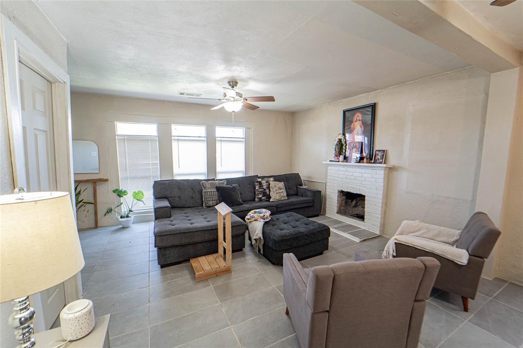 Holloman S - Residential