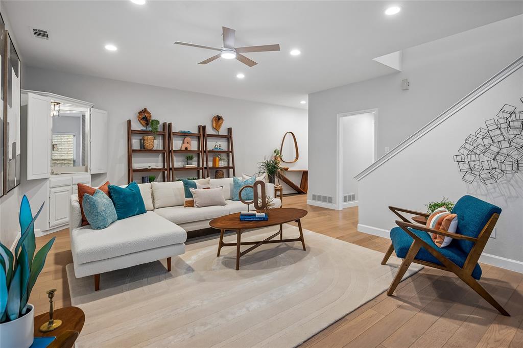 5829 Preston Valley Drive