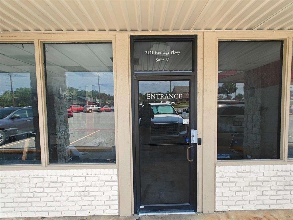 Western Hills Add Sec 5 - Commercial Lease