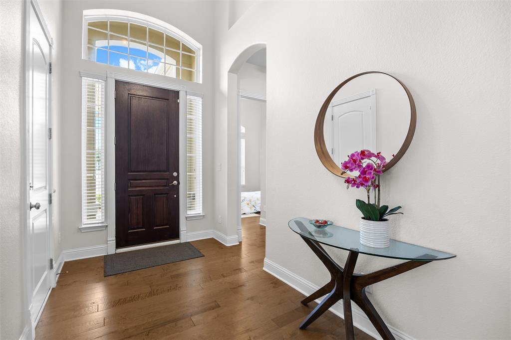 2572 History Lane