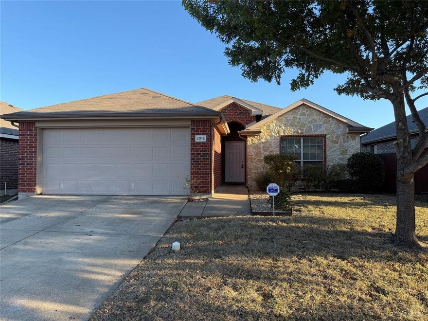 Charming 3-Bedroom Home for Rent in Forney, TX Modern Updates & Great Location
Welcome to this beautifully updated 3-bedroom, 2-bathroom home with a 2-car garage in Forney, Texas. Offering the perfect mix of comfort and style, this property features fresh interior paint, stunning flooring throughout, and an updated AC system for year-round comfort.
The modern kitchen with spacious countertops is ideal for cooking and entertaining, while the open living room provides a warm and inviting space for family gatherings. Step outside to enjoy a fenced backyard, perfect for pets, play, or weekend barbecues.
Located in a desirable Forney neighborhood, this home combines convenience with charmclose to shopping, dining, schools, and major highways for an easy commute.
If youre searching for a move-in ready home in Forney with modern upgrades and timeless appeal, this property is the perfect retreat.
Ask us about our Military and First Responder Discount.