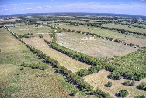 Photo of 22 Acres FM 118, Greenville, TX 75401 (MLS # 21225743)