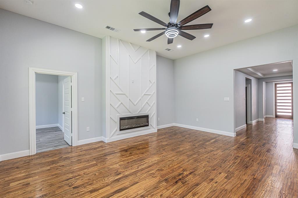 Runaway Bay Unit 4 - Residential