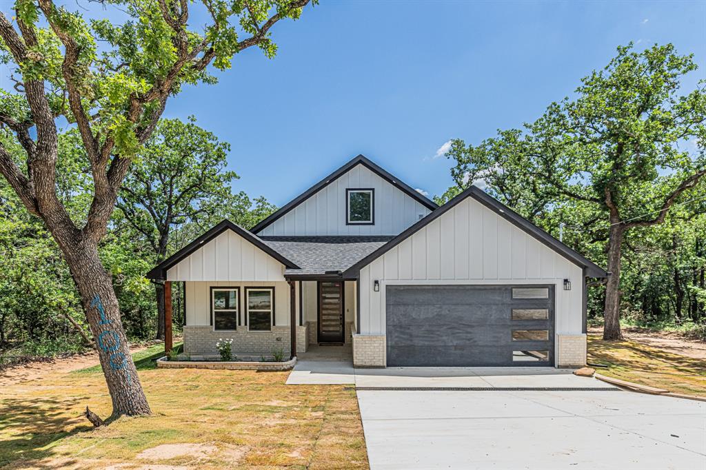 Runaway Bay Unit 4 - Residential