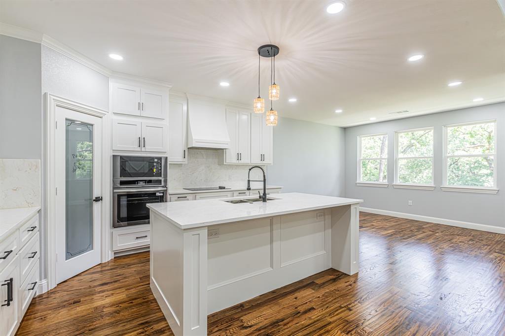 Runaway Bay Unit 4 - Residential