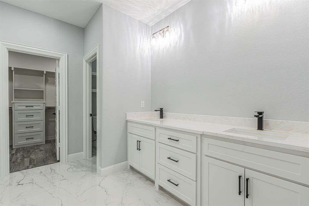 Runaway Bay Unit 4 - Residential