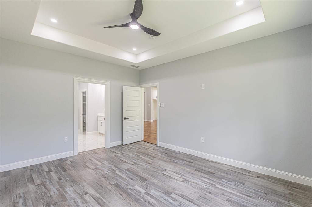 Runaway Bay Unit 4 - Residential
