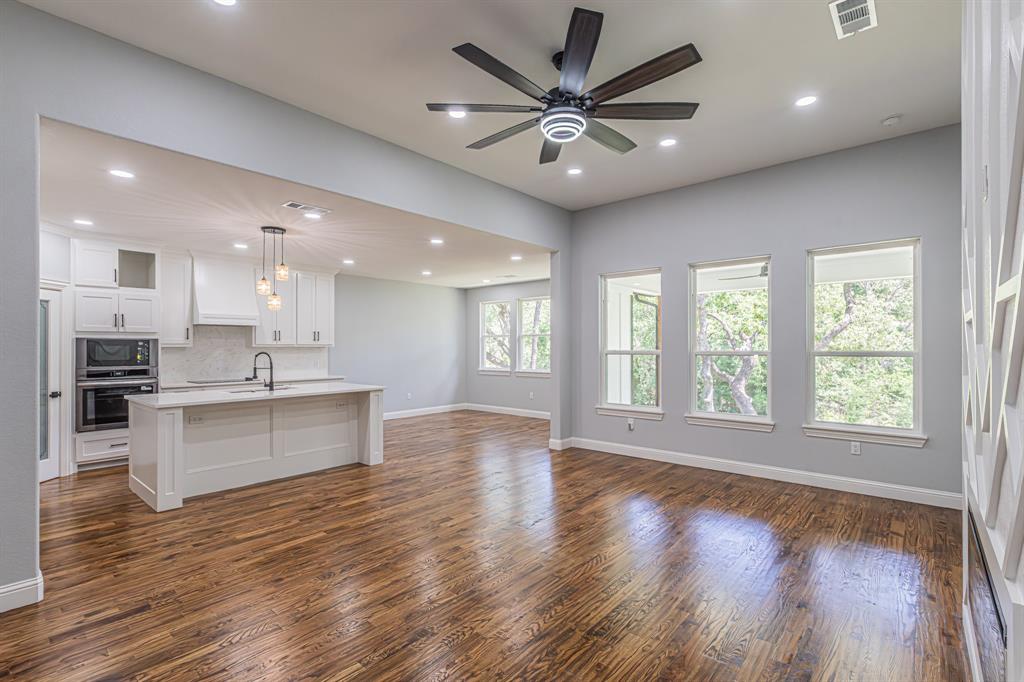 Runaway Bay Unit 4 - Residential
