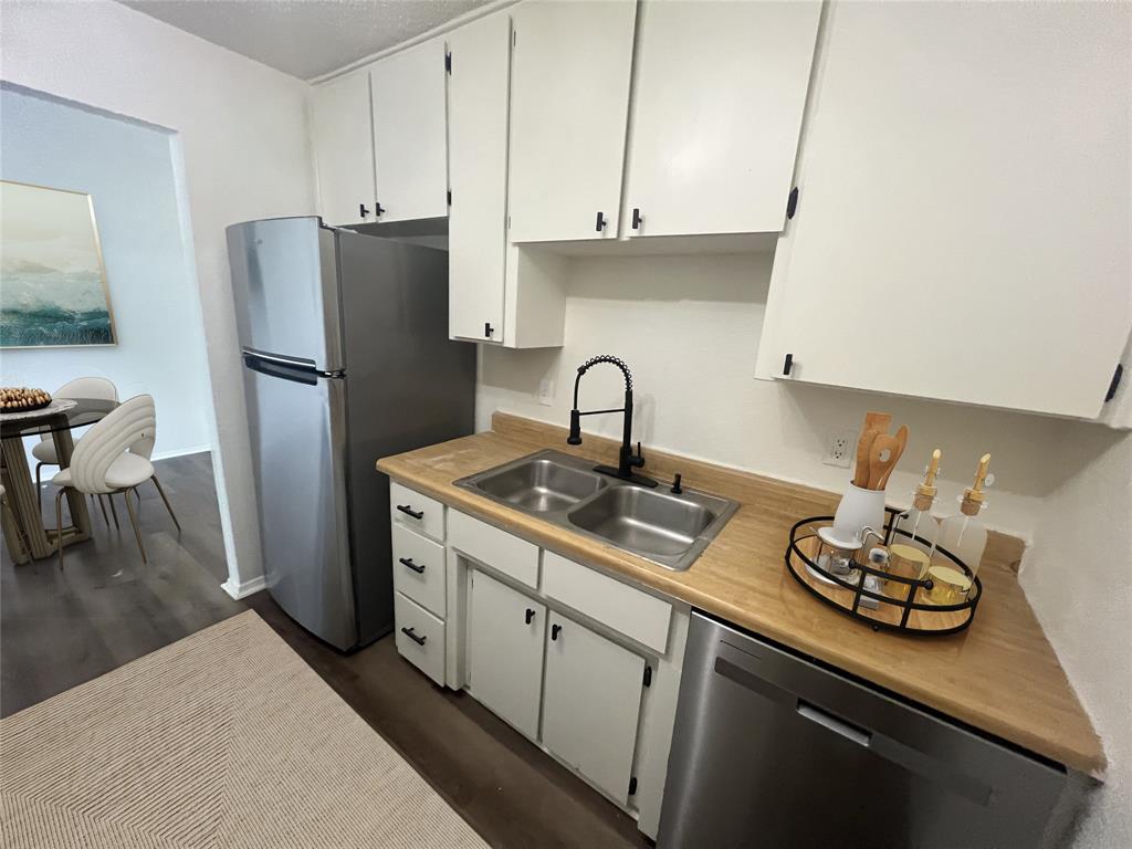 Triangle Add - Residential Lease