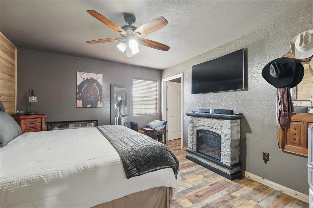 A T Mcgee Surv Abs #414 - Farm