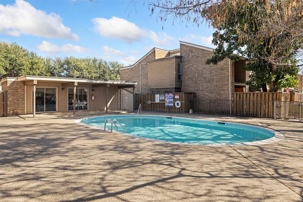 Brooktown Twnhs - Residential