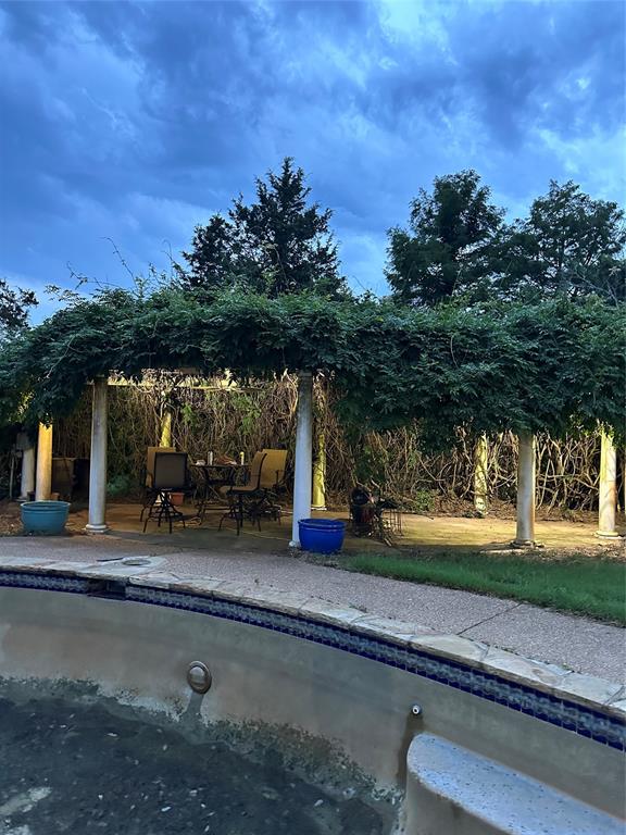 J W Hughes - Residential