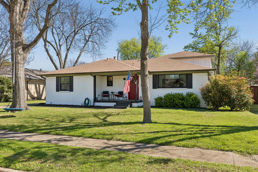 8450 Sweetwater Drive