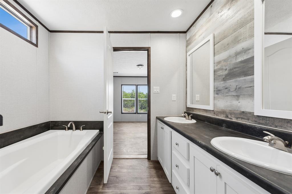 Comanche Cove - Residential