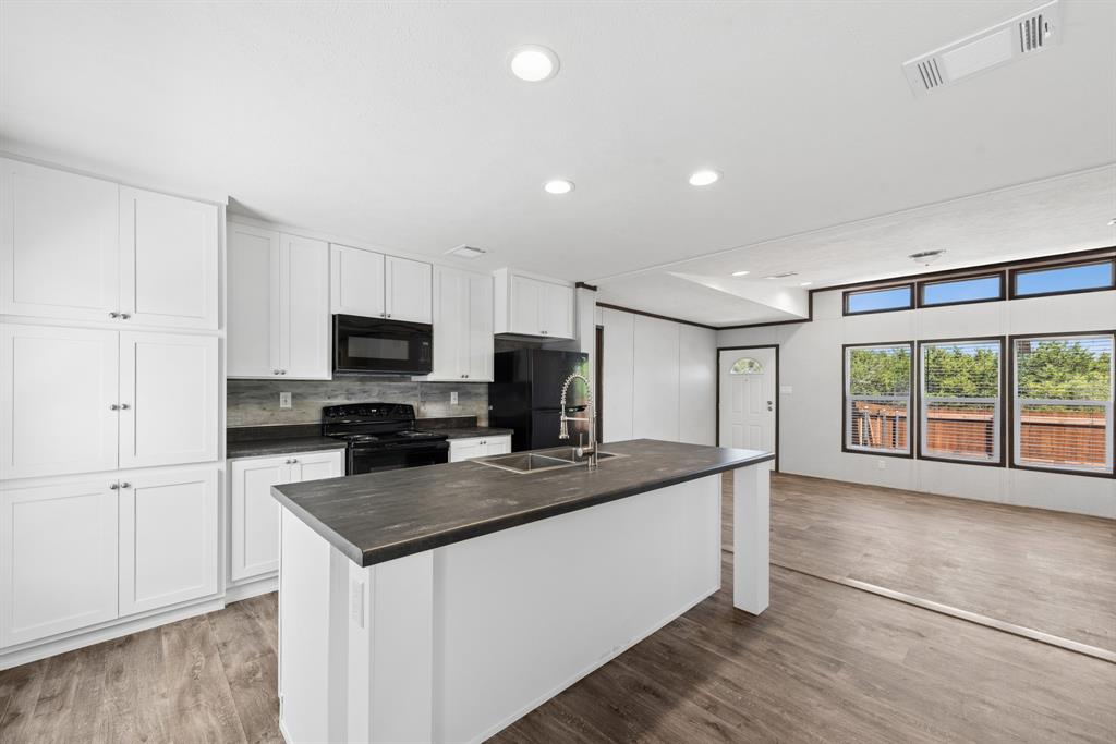 Comanche Cove - Residential