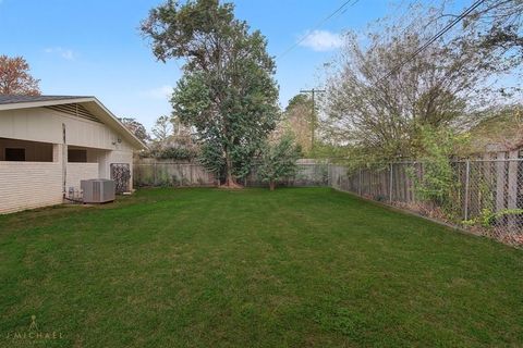 Tiny photo for 256 Wedgewood Drive, Shreveport, LA 71105 (MLS # 21198415)